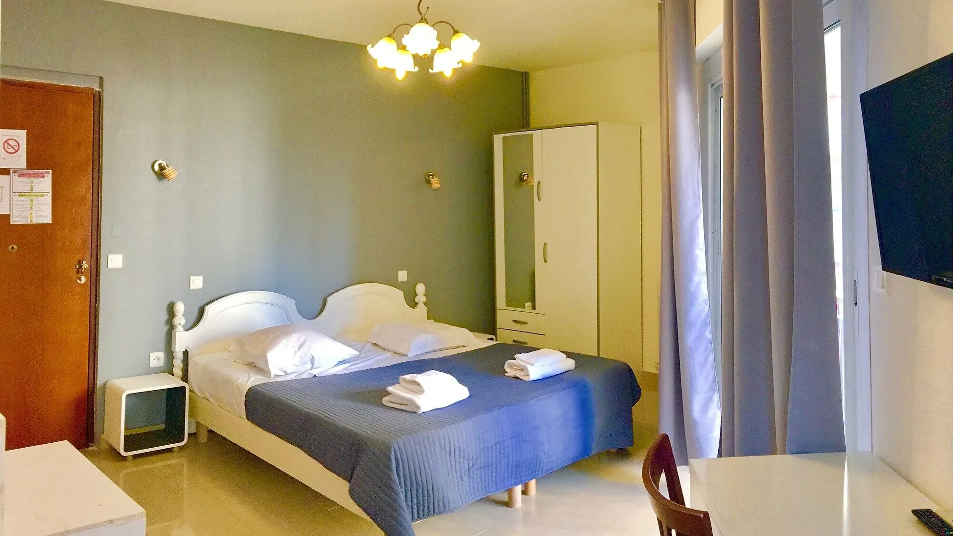 *** Hotel Hôtel Georges Nice França